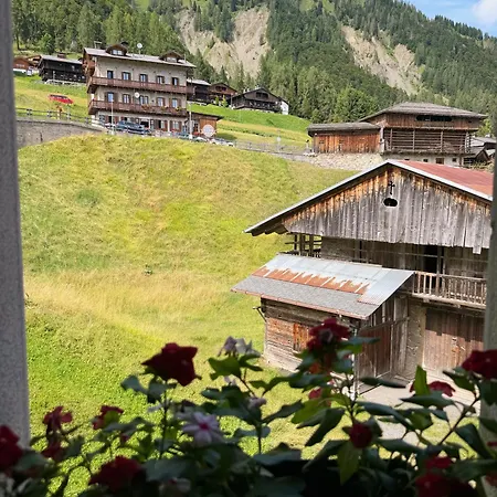 호텔 Neider - Alpine Retreat 3*